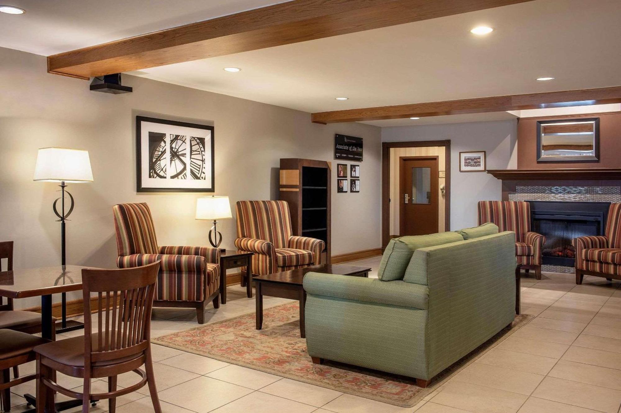 Country Inn & Suites By Radisson, Winnipeg, Mb Bagian luar foto